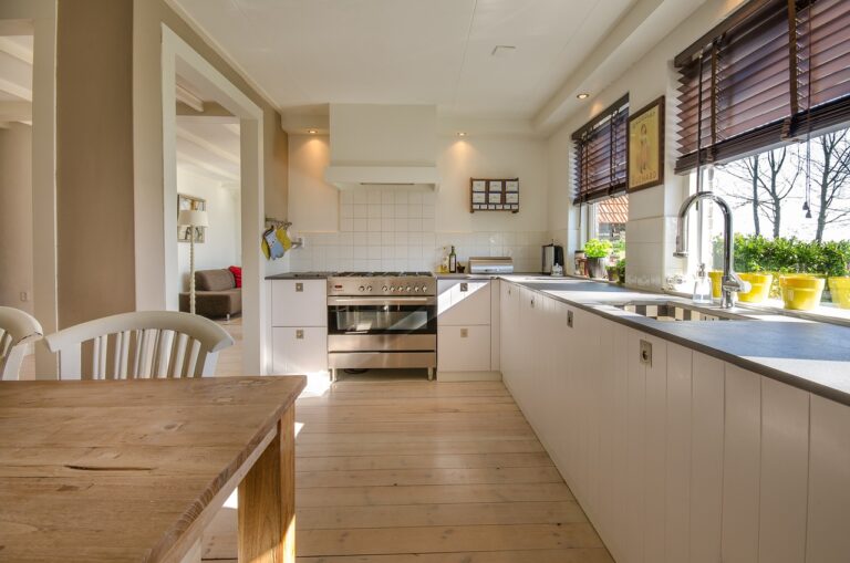 kitchen-home-interior-2165756